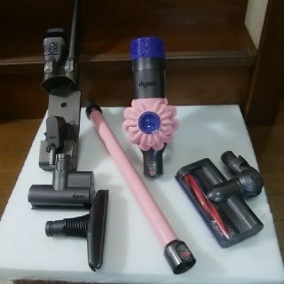 ダイソン(Dyson)のSV07 v6 slim ｢桃ちゃん｣ ピンクMH(掃除機)