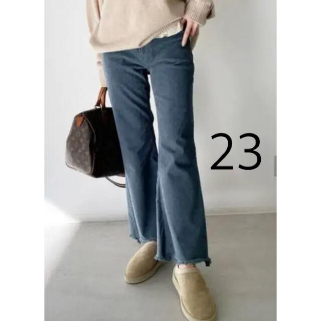 L'Appartement DEUXIEME CLASSE(アパルトモンドゥーズィエムクラス)の☆新品タグ付き アッパーハイツTHE JAMIE FLARE PANTS 23 レディースのパンツ(カジュアルパンツ)の商品写真