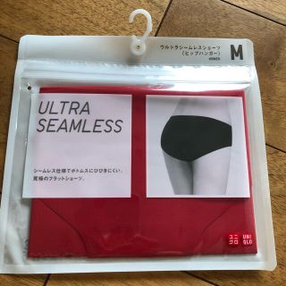 ユニクロ(UNIQLO)の新品　M ウルトラシームレスショーツ　レッド(ショーツ)