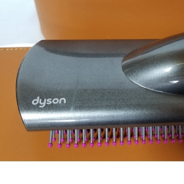 人気大人気 Dyson エアラップ アタッチメント（未使用）の通販 by あーちゃん's shop｜ダイソンならラクマ - 専用です。
Dyson ダイソン 限定SALE新作登場
