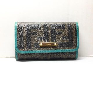 FENDI - フェンディ キーケース ズッカ柄 8AP079の通販 by ブラン ...