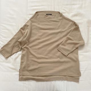 イング(INGNI)の【新品】INGNI サイドスリット Tシャツ(Tシャツ(長袖/七分))