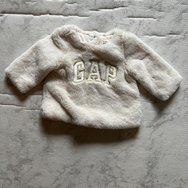 babyGAP(ベビーギャップ)のbaby gap ファートップス　美品 キッズ/ベビー/マタニティのベビー服(~85cm)(トレーナー)の商品写真