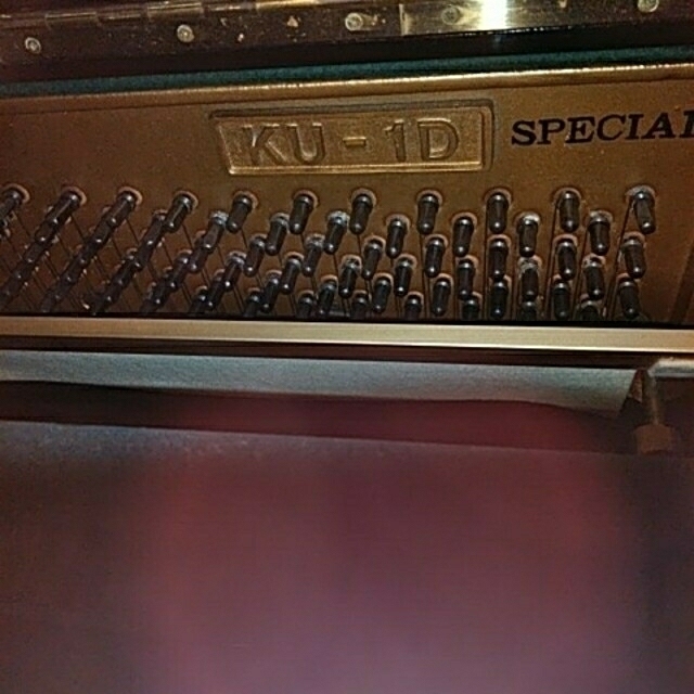 カワイアップライトピアノKU1D 楽器の鍵盤楽器(ピアノ)の商品写真