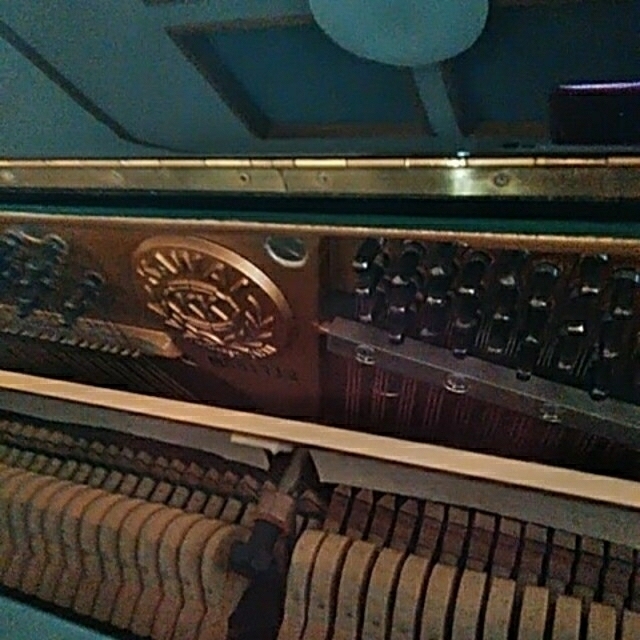 カワイアップライトピアノKU1D 楽器の鍵盤楽器(ピアノ)の商品写真