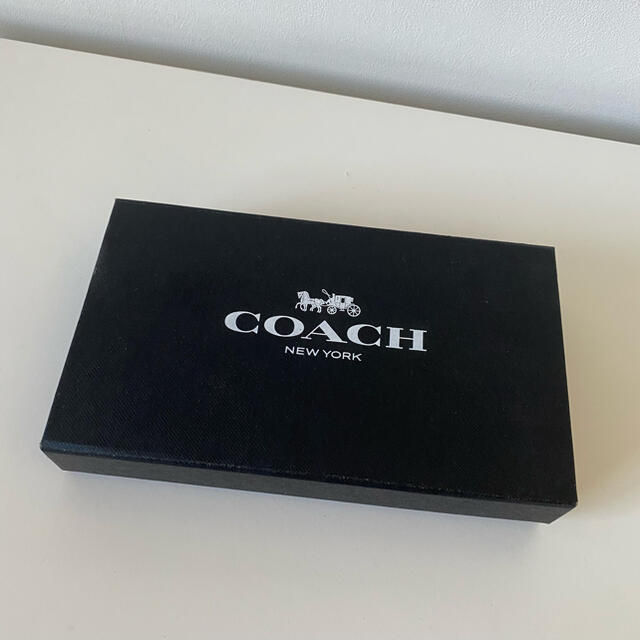 COACH(コーチ)のcoachラブレター型長財布コーチレザーウォレットピンクベージュハート新品箱入り レディースのファッション小物(財布)の商品写真