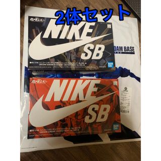 ナイキ(NIKE)のガンダム×NIKE SB ユニコーンガンダム 2体セット(模型/プラモデル)