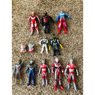 バンダイ(BANDAI)のウルトラマン　フィギュア12体(特撮)