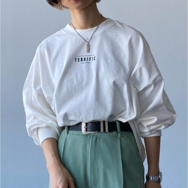 PAGEBOY(ページボーイ)のPAGEBOY // フロントロゴBIGロンT メンズのトップス(Tシャツ/カットソー(七分/長袖))の商品写真