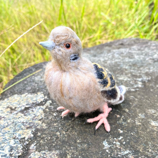 キジバト　/羊毛フェルト　鳩　ハト　野鳥　鳥　インテリア　オブジェ　人形(インテリア雑貨)