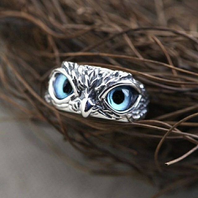 リング　フクロウ　青い目 メンズのアクセサリー(リング(指輪))の商品写真