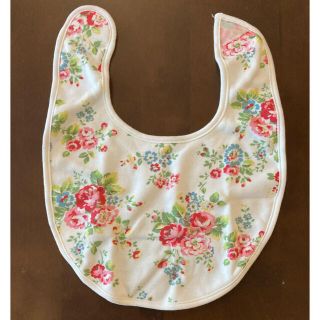 キャスキッドソン(Cath Kidston)の新品未使用⭐︎キャスキッドソン　スタイ(よだれかけ)(ベビースタイ/よだれかけ)