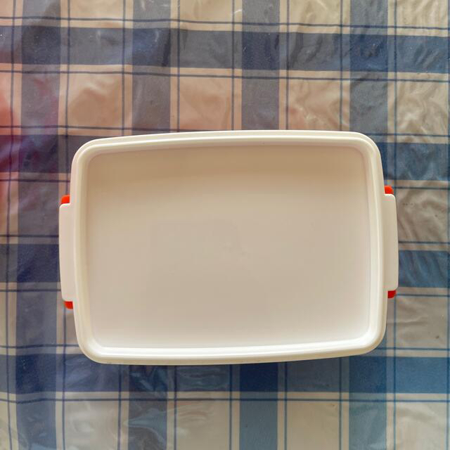 FELISSIMO(フェリシモ)のおむすびお弁当箱　値下げしません インテリア/住まい/日用品のキッチン/食器(弁当用品)の商品写真