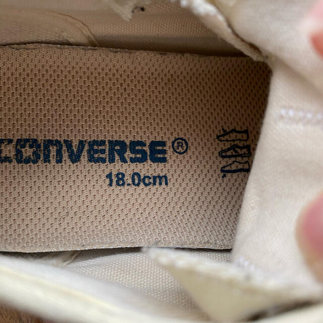 CONVERSE(コンバース)のconverse コンバース　18cm ローカット　キナリ　生成り　白　ホワイト キッズ/ベビー/マタニティのキッズ靴/シューズ(15cm~)(スニーカー)の商品写真