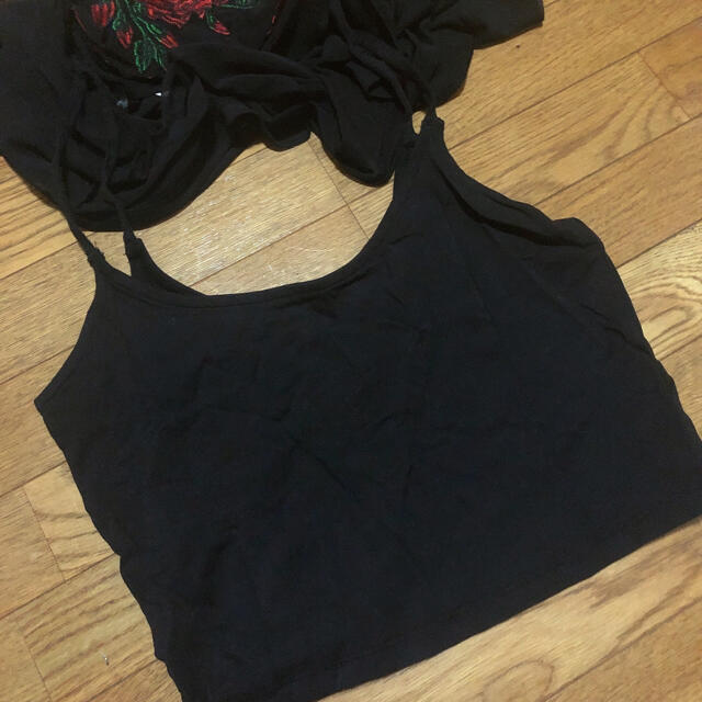 H&M(エイチアンドエム)の薔薇柄♡シースルーTシャツ レディースのトップス(Tシャツ(半袖/袖なし))の商品写真