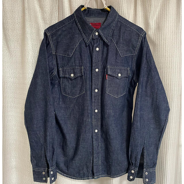 Levi's(リーバイス)のリーバイスボタンシャツ　M レディースのトップス(シャツ/ブラウス(長袖/七分))の商品写真