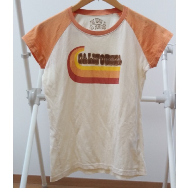 UNIQLO(ユニクロ)のTシャツ　ラグラン　アイボリー＋オレンジ　ユニクロ　薄手 メンズのトップス(Tシャツ/カットソー(半袖/袖なし))の商品写真