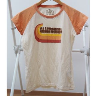 ユニクロ(UNIQLO)のTシャツ　ラグラン　アイボリー＋オレンジ　ユニクロ　薄手(Tシャツ/カットソー(半袖/袖なし))