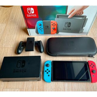 ニンテンドースイッチ(Nintendo Switch)のNintendoSwitch本体(L)ブルー(R)レッド(家庭用ゲーム機本体)