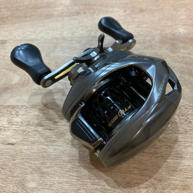 SHIMANO(シマノ)の※ケンケン様専用※アルデバランBFS XG レフト スポーツ/アウトドアのフィッシング(リール)の商品写真