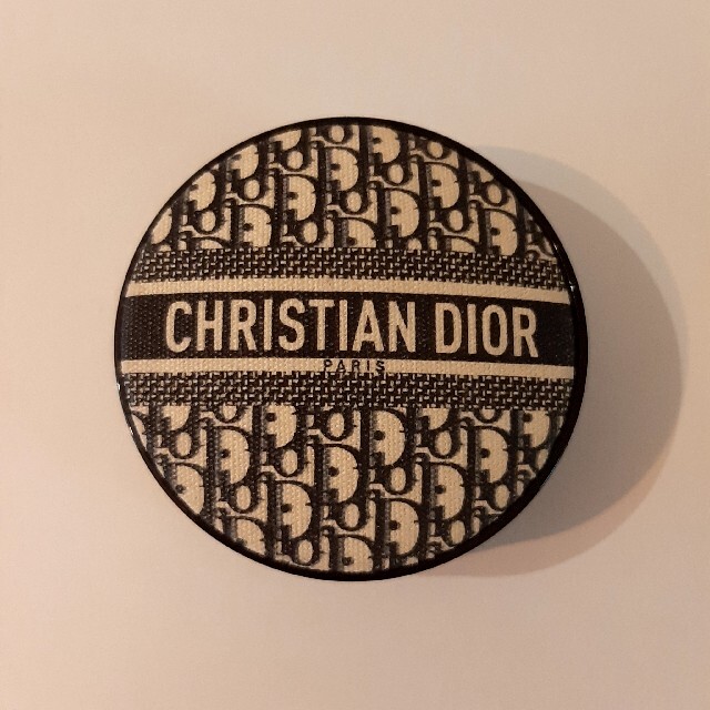 Dior　フォーエヴァークッション　リミテッドエディション