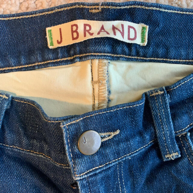 J BRAND デニム レディースのパンツ(デニム/ジーンズ)の商品写真