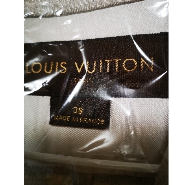 LOUIS VUITTON(ルイヴィトン)の専用！！ルイヴィトン　シルクジャケット レディースのジャケット/アウター(テーラードジャケット)の商品写真