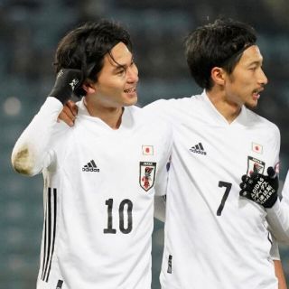 ナイキ　ヘアバンド　黒　NIKE ヘッドバンド　サッカー　日本代表　南野拓実