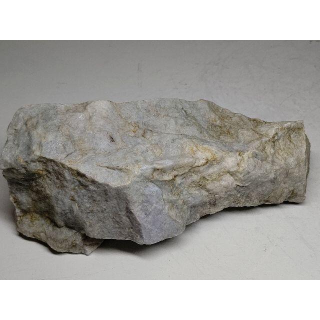 白ラベ 716g M 翡翠 ヒスイ 翡翠原石 原石 鉱物 鑑賞石 自然石 誕生石