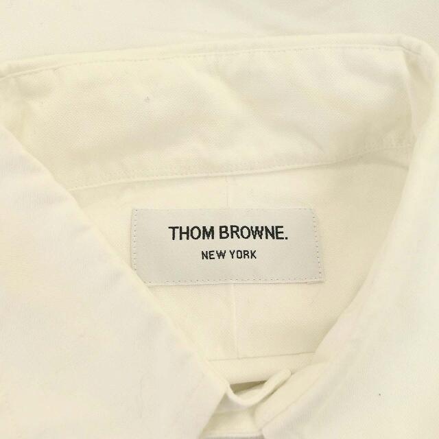 THOM BROWNE(トムブラウン)のトムブラウン 希少 ボタンダウン長袖シャツ トリコロール コットン 3 L 白 メンズのトップス(シャツ)の商品写真