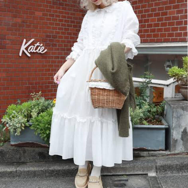 Katie(ケイティー)のKatie BATAILLE Amish dressワンピース レディースのワンピース(ロングワンピース/マキシワンピース)の商品写真