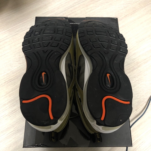 UNDEFEATED(アンディフィーテッド)のundefeated air max 97  27.5cm メンズの靴/シューズ(スニーカー)の商品写真