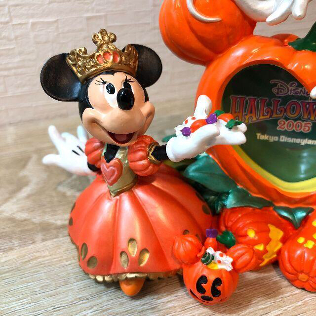 Disney(ディズニー)の未使用美品☆Disneyハロウィン☆2005ミニーマウス3D写真立て☆ エンタメ/ホビーのおもちゃ/ぬいぐるみ(キャラクターグッズ)の商品写真