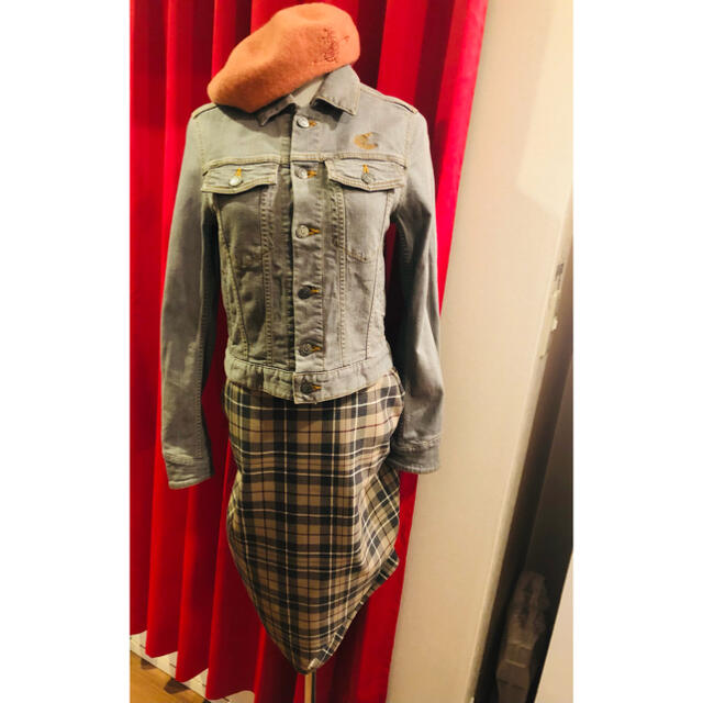 Vivienne Westwood(ヴィヴィアンウエストウッド)のふれっしゅ嫁様専用9650円→ヴィヴィアンアングロマニアグレーデニムジャケットM レディースのジャケット/アウター(Gジャン/デニムジャケット)の商品写真