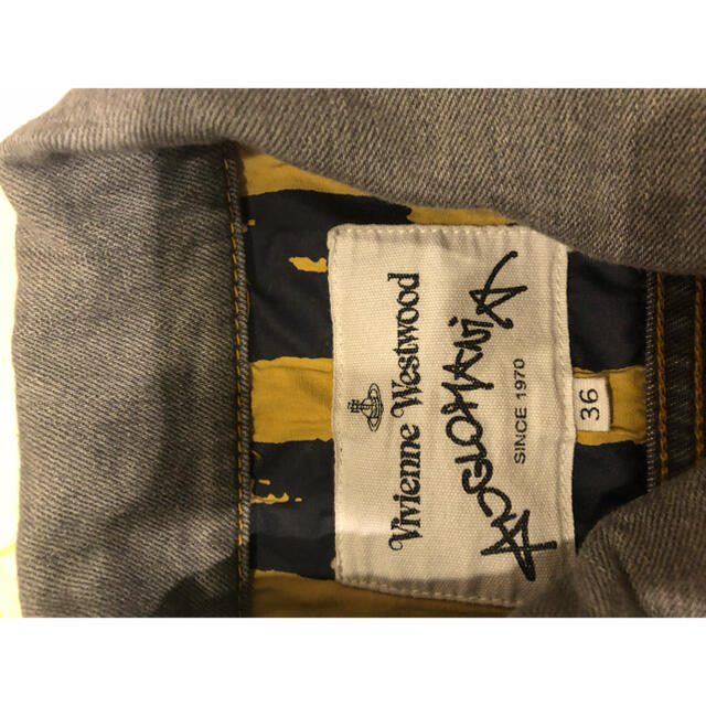 Vivienne Westwood(ヴィヴィアンウエストウッド)のふれっしゅ嫁様専用9650円→ヴィヴィアンアングロマニアグレーデニムジャケットM レディースのジャケット/アウター(Gジャン/デニムジャケット)の商品写真