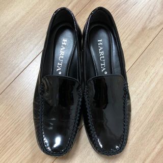 ハルタ(HARUTA)の《美品》HARUTA エナメル レザーシューズ(ローファー/革靴)