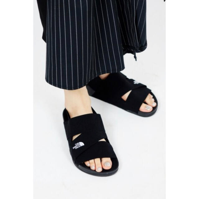 THE NORTH FACE(ザノースフェイス)の日本未発売 ノースフェイス LUX SANDAL IV 24.0  レディースの靴/シューズ(サンダル)の商品写真