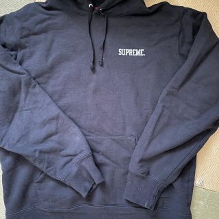 シュプリーム(Supreme)の値下げ中！シュプリーム　パーカー　L美品(パーカー)