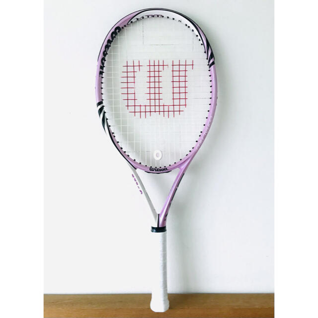 wilson(ウィルソン)の美品／ウィルソン『BLXコーラルリーフ』テニスラケット／女性／軽量／ピンク／G2 スポーツ/アウトドアのテニス(ラケット)の商品写真