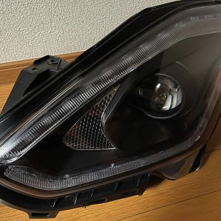 スイフトスポーツ　ZC33S プロジェクターヘッドライト　ブラック　純正LED車(車種別パーツ)