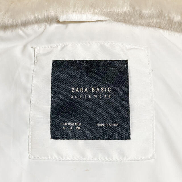 ZARA(ザラ)のZARA ダウンジャケット ホワイト Ꮇサイズ レディースのジャケット/アウター(ダウンジャケット)の商品写真