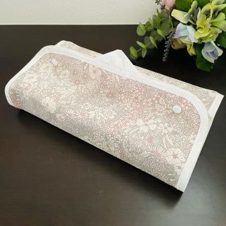 ローラアシュレイ(LAURA ASHLEY)のリバティ　ハンドメイド　箱ティッシュカバー　ケース　インテリア　シンプル　花柄(ティッシュボックス)