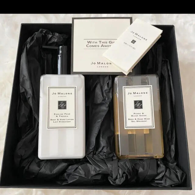 Jo Malone(ジョーマローン)の新品未開封　ジョーマローン　ローション＆ソープ コスメ/美容のボディケア(ボディローション/ミルク)の商品写真