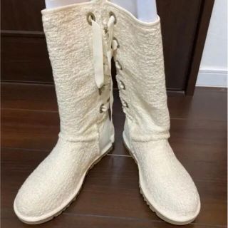 アグ(UGG)のUGGレディース　アグ　ブーツ　未使用品(ブーツ)