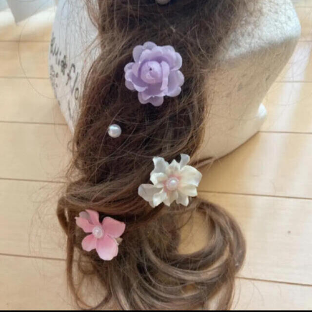 ラプンツェル髪飾り♡パステル 挟むタイプの通販 by ❀mi❀flower ラプンツェル髪飾り♡パステル 挟むタイプの通販 by ❀mi❀flower