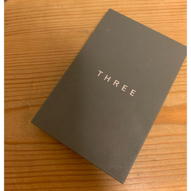 THREE(スリー)のthree 4Dプラスアイパレット　02 コスメ/美容のベースメイク/化粧品(アイシャドウ)の商品写真