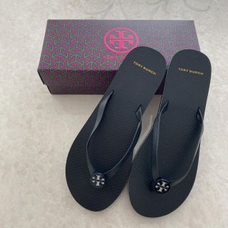 トリーバーチ(Tory Burch)の新品、未使用　トリーバーチサンダル　ネイビー(ビーチサンダル)