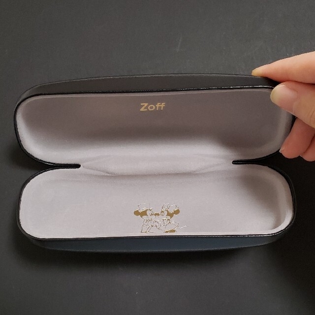 Zoff(ゾフ)のzoff ディズニーコレクション　メガネ拭き　メガネケース レディースのファッション小物(サングラス/メガネ)の商品写真