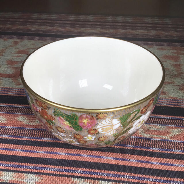 カワうー特価』 九谷焼 章山 金彩小花 抹茶茶碗 | www.ibnuumar.sch.id