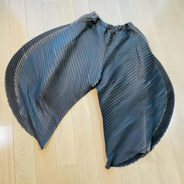 PLEATS PLEASE ISSEY MIYAKE - プリーズ 変形 パンツ 3 ブロンズ